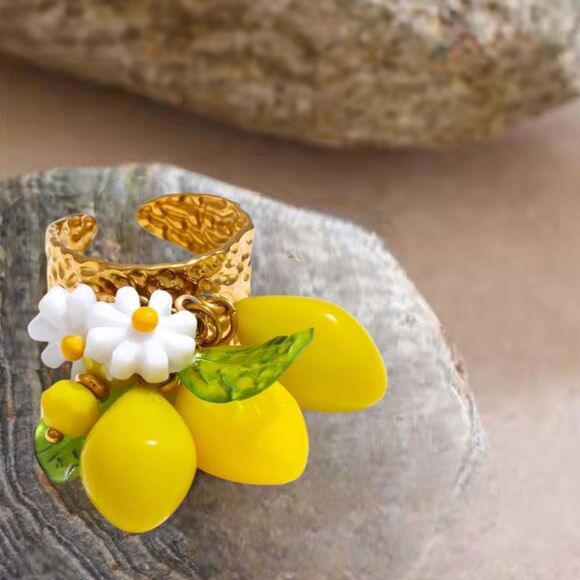 New Vibrant Gold Lemon Charm Ring with White Flowers - Picture 3 of 8